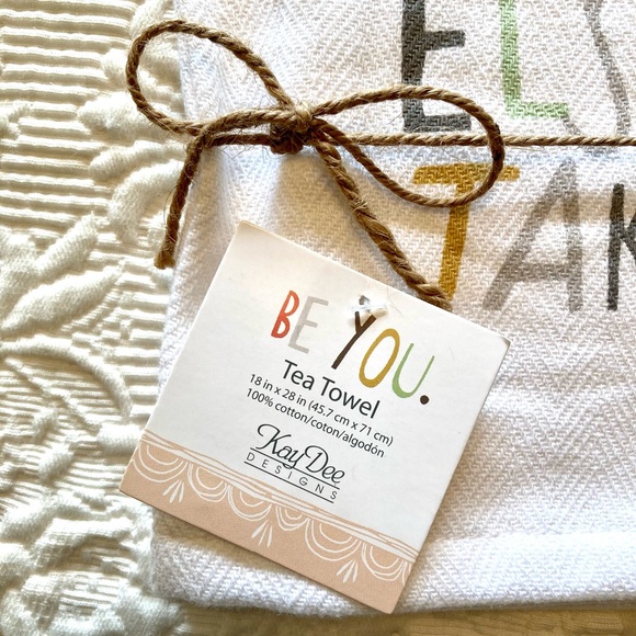 🎉HP!🎉 NWT Tea Towel - Picture 2 of 6